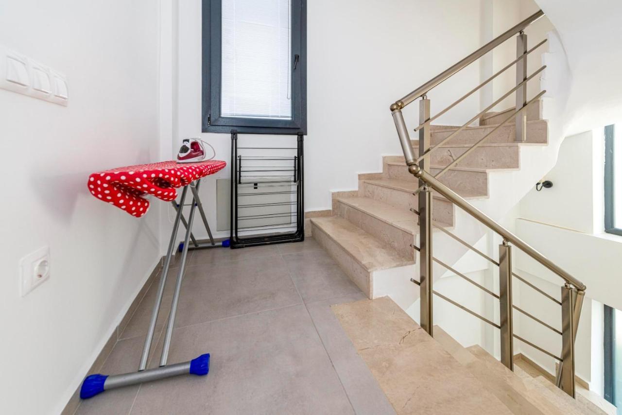 4 Bedroom Holiday Villa In Hisaroenue Oeluedeniz- Gold Rose Фетхие Экстерьер фото