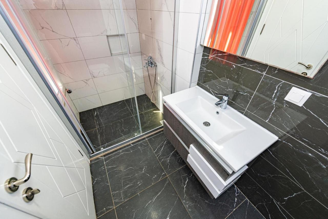 4 Bedroom Holiday Villa In Hisaroenue Oeluedeniz- Gold Rose Фетхие Экстерьер фото