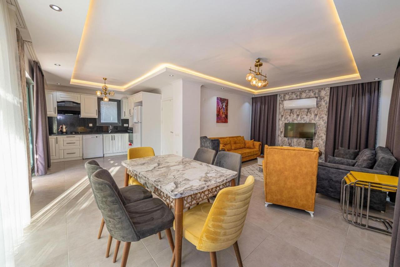 4 Bedroom Holiday Villa In Hisaroenue Oeluedeniz- Gold Rose Фетхие Экстерьер фото
