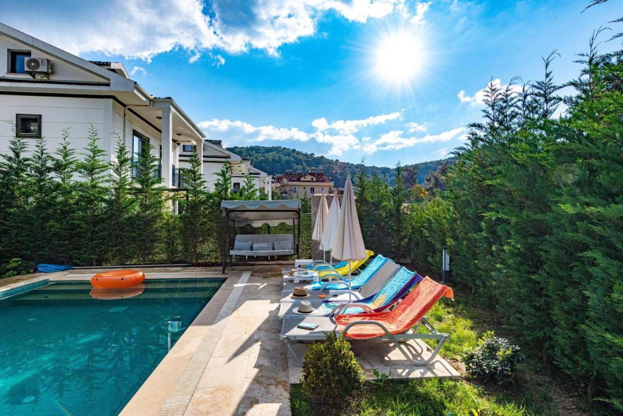 4 Bedroom Holiday Villa In Hisaroenue Oeluedeniz- Gold Rose Фетхие Экстерьер фото