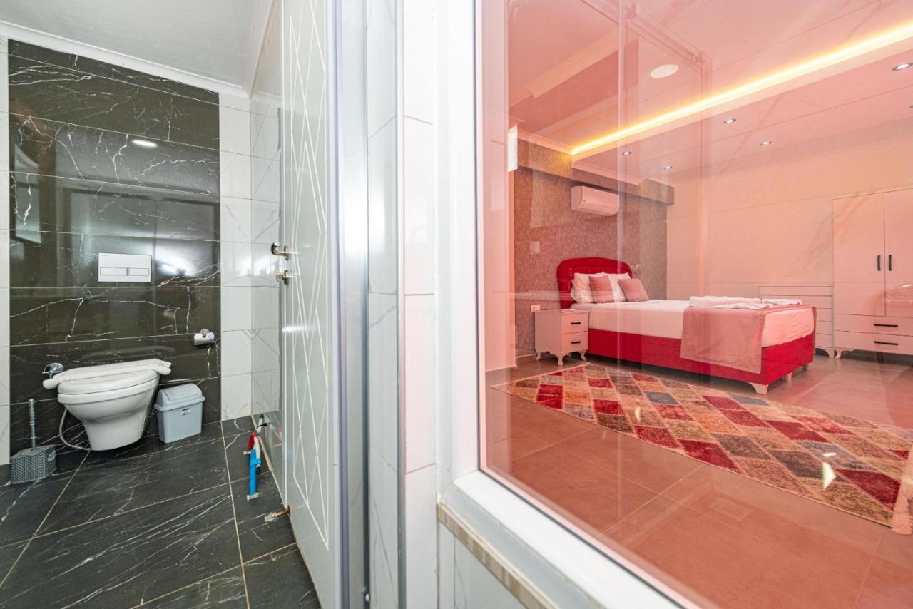 4 Bedroom Holiday Villa In Hisaroenue Oeluedeniz- Gold Rose Фетхие Экстерьер фото